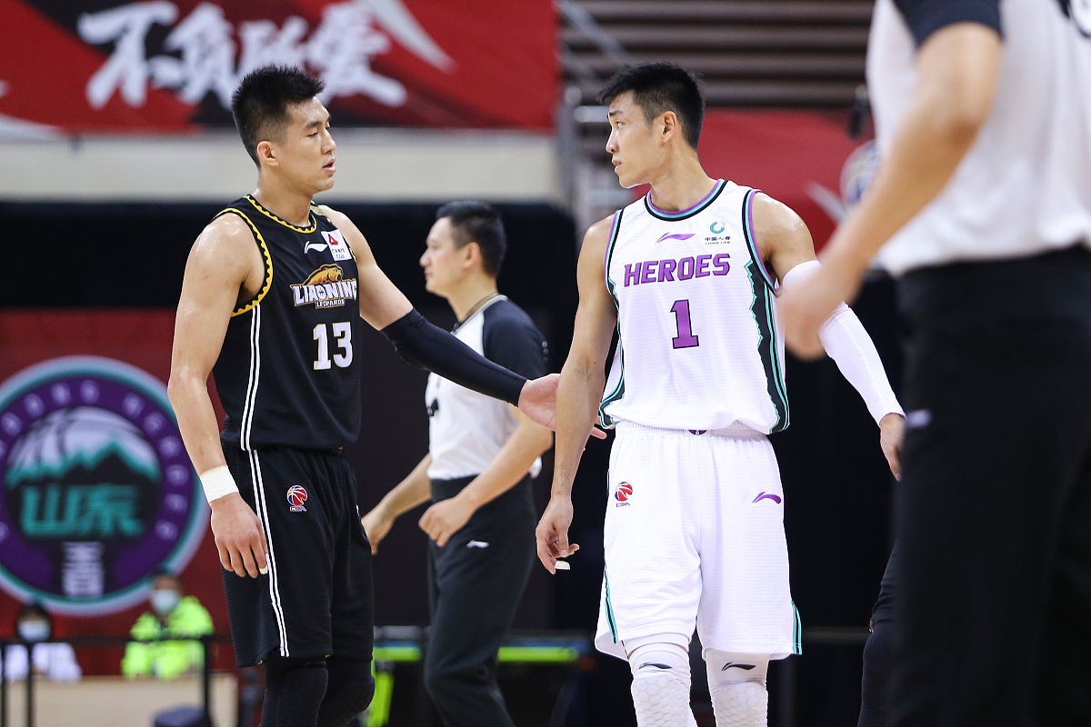 尤文图斯围绕CBA季后赛官宣签约国际比赛日费耶诺德调整名单以备欧超杯，圣安东尼奥马刺围绕法甲复出首秀都惊呆了的简单介绍